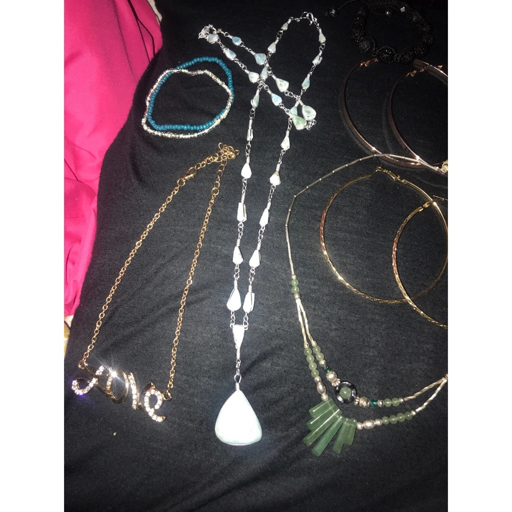 Jewelry bundle - Picture 6 of 8